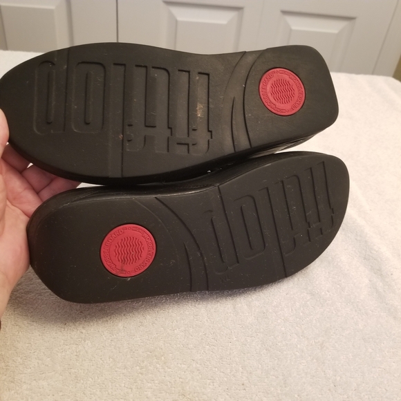 Fit Flop Women's Sz. 10  Sandals In Black Side Buckle Style 930-090 - Picture 3 of 8